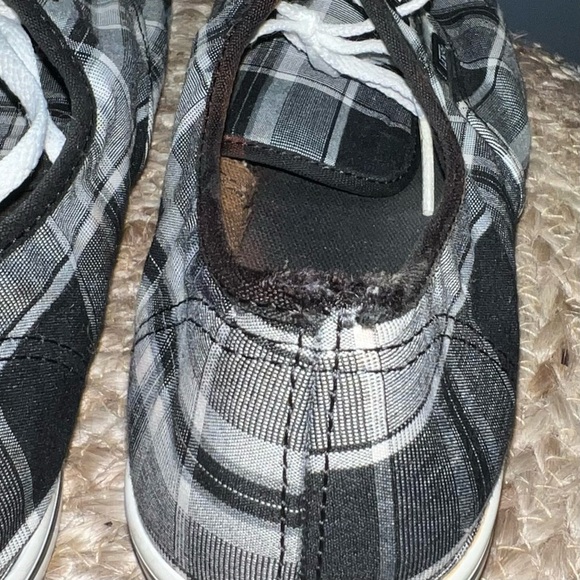Vans Plaid Sneakers - Picture 5 of 8